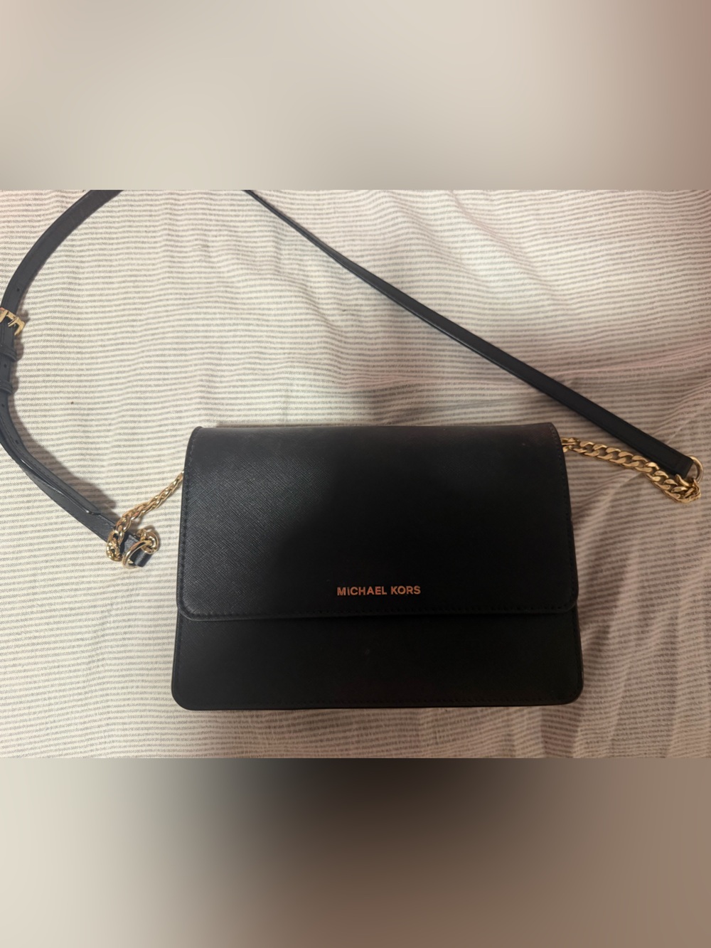 Michael kors crossbody